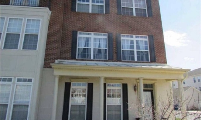 Villages of Five Points House | Spacious Townhome Close to Pool/Tennis Complex and Town Center