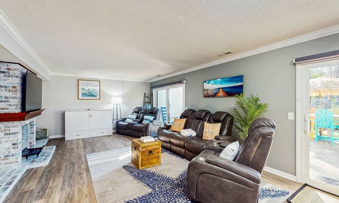 Shipyard Plantation House | Spacious townhome w/balcony, desk + monitor, W/D & near beach