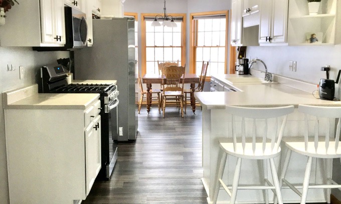 Urbana House | Spacious Urbana Family Retreat