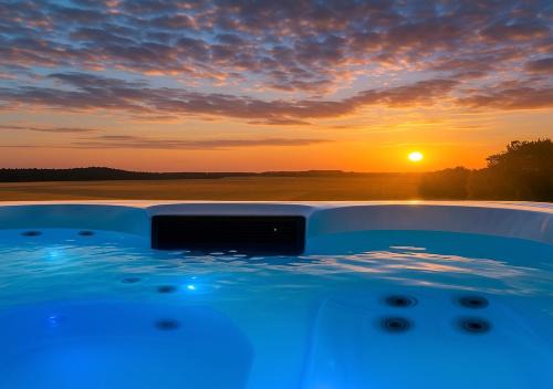 Kavlinge Villa | Spacious Villa Hot Tub Near Lund Sleeps 6 Golf and Beach
