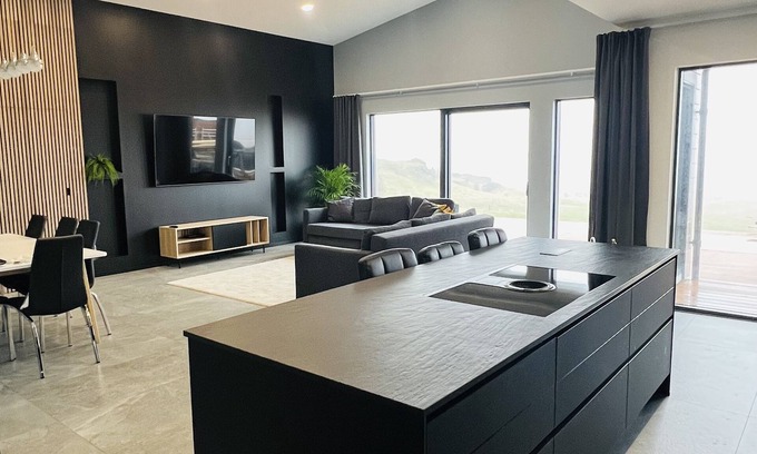 Reykholt Villa | Spacious villa in Golden Circle with amazing view & hot tub!