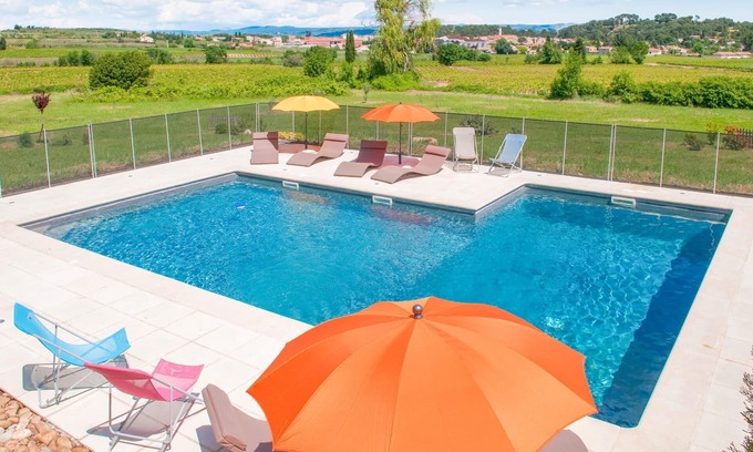 Aspiran House | Spacious villa with high ceiling and private pool in an area surrounded by nature.