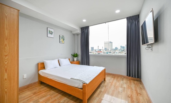 District 3 Apartment | Spacious Apartment 1 bedroom - 65m2 - Le Van Sy, district 3 - Walk to Everywhere