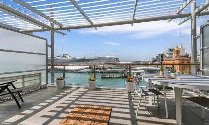 Auckland Central Business District Apartment | Spacious Water-front Apartment -Princes Wharf 2219