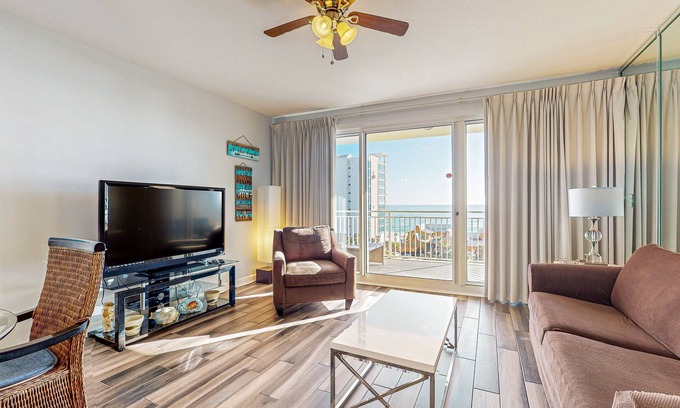 Fort Walton Beach - Destin Condo | Spacious, waterfront condo with gulf views, shared pools, & fitness room
