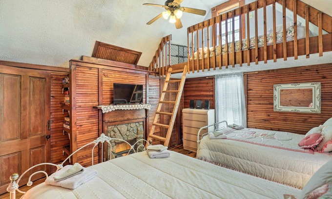Weaverville House | Spacious Weaverville Vacation Rental Home!