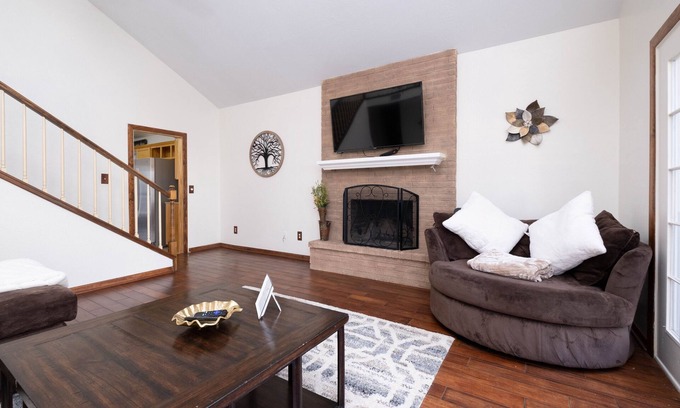 Amarillo House | Spacious Welcoming Oasis With Gameroom