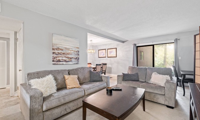 Hilton Head Island Condo | Spacious Xanadu Villa w/Pool, Tennis walk to Beach Coligny, Celebration Park!