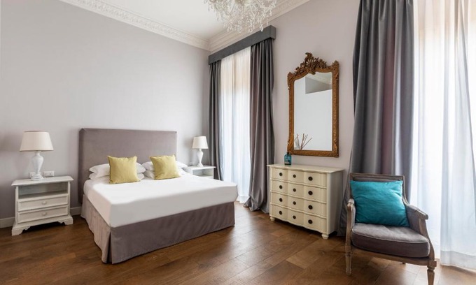 Rione IV Campo Marzio House | Spagna Art & Suites - CA Domus Collection