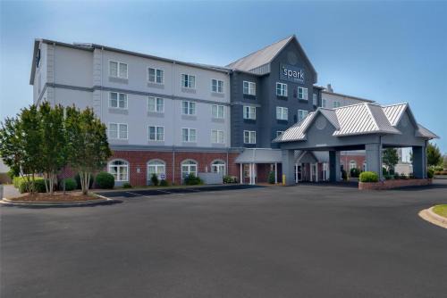 Orangeburg Hotel | Spark By Hilton Orangeburg