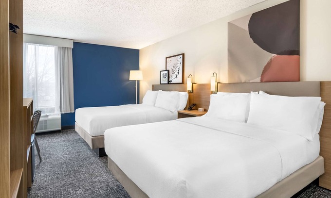 Roanoke Hotel | Spark by Hilton Roanoke Airport