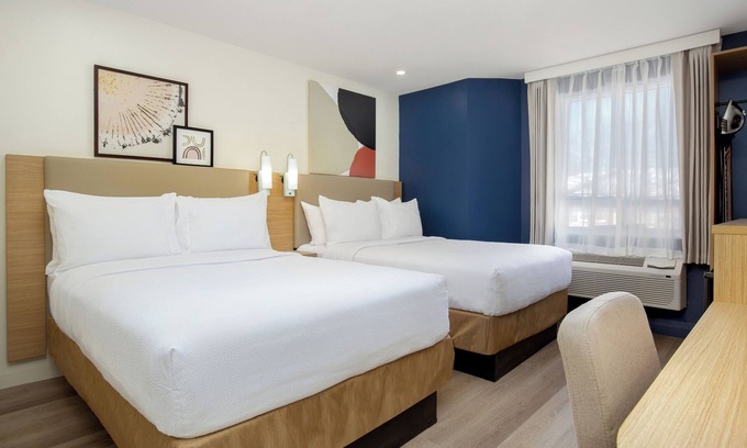 Northeast Mississauga Hotel | Spark by Hilton Toronto Airport
