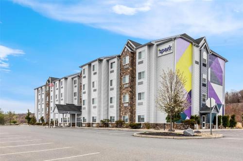 Wilkes-Barre Hotel | Spark by Hilton Wilkes Barre
