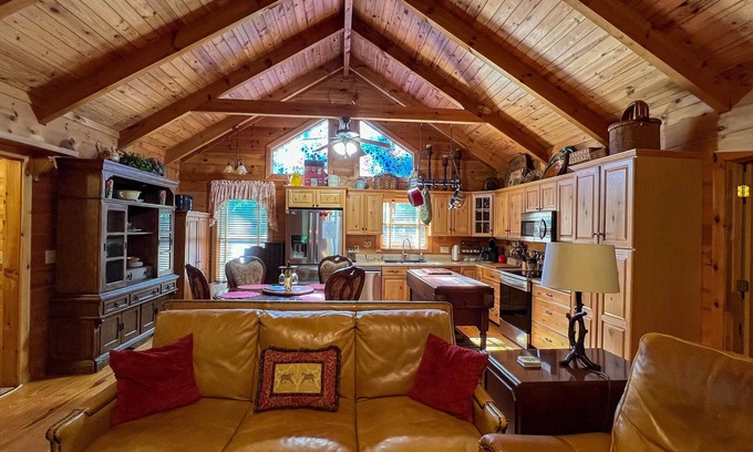 Pine Mountain Cabin | Sparkleberry Cabin