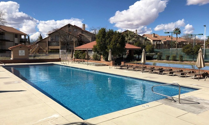 St. George Condo | Sparkling Newly Remod Condo. Near Zion's, Tuacahn, Bike Trails. Pool &Pickleball