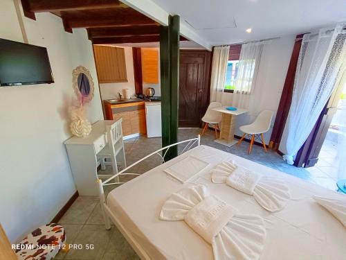 Minia Apartment | Spasmata Village Marios bungalows only adults