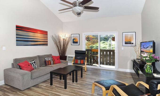 Del Obispo Condo | SPECIAL 11/1 - 12/1 80/NT. BEAUTIFUL CONDO! WALKING TRAIL TO GORGEOUS BEACH!