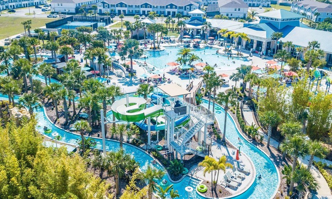 Davenport Villa | Special Offer- Themed BR/Pool&SPA Windsor 3432LW