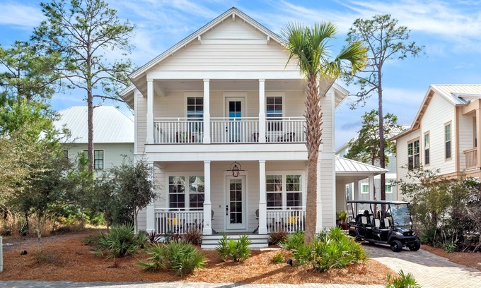 Lakeside at Blue Mountain Beach House | Special Price ☀️ 6 Seat Golf Cart | *Heated & Chilled Pool | New & Gated | Near Restaurants