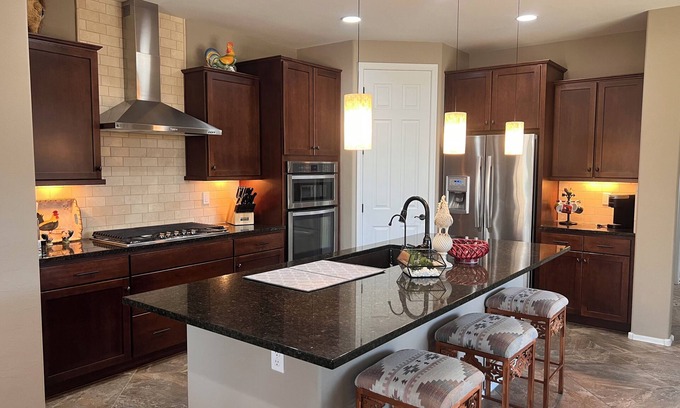 Dove Mountain House | Spectacular 2BD/2BA Home with Courtyard on a Corner Lot at Dove Mountain