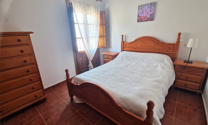 Fregenite House | Spectacular Alcázar Views! 4 Bedroom House | Authentic Spanish Experience