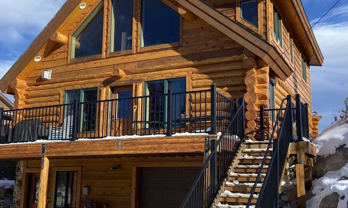 Grand Lake Cabin | Spectacular Family-Friendly Log Cabin Style Home Near Grand Lake/Rocky Mtn NP!