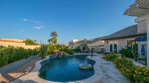 Fountain Hills House | Spectacular Hilltop Home wResort Like Backyard