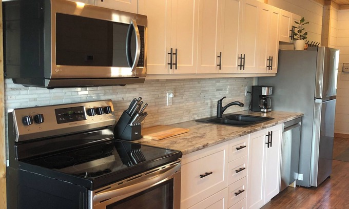 McDougall Cottage | Spectacular Lake Manitouwabing Water Front Cottage