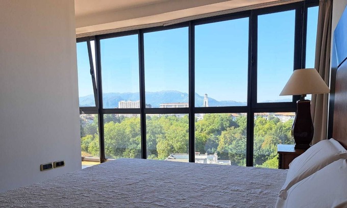 Oviedo City Centre Apartment | SPECTACULAR LUXURY APARTMENT IN THE CENTER OF OVIEDO