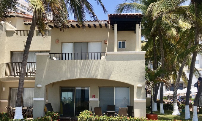 Ixtapa Villa | Spectacular Oceanfront Ixtapa Villa.Steps to a Clean, Powdery-Soft Beach!