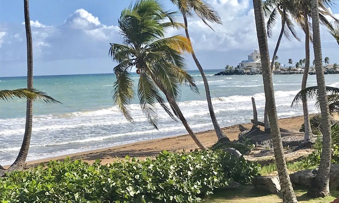 Candelero Abajo Condo | Spectacular Ocean Front 1 Bedroom Villa in Golf community, Pal mas Del Mar
