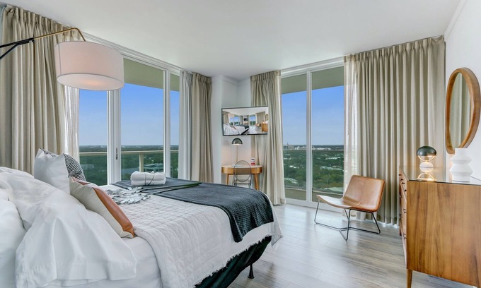 Coconut Grove Apartment | Spectacular Ocean Deluxe Apt with Free Parking