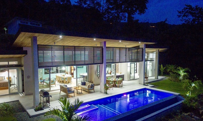 Ballena House | "Spectacular Ocean Views & Spacious Contemporary Living"