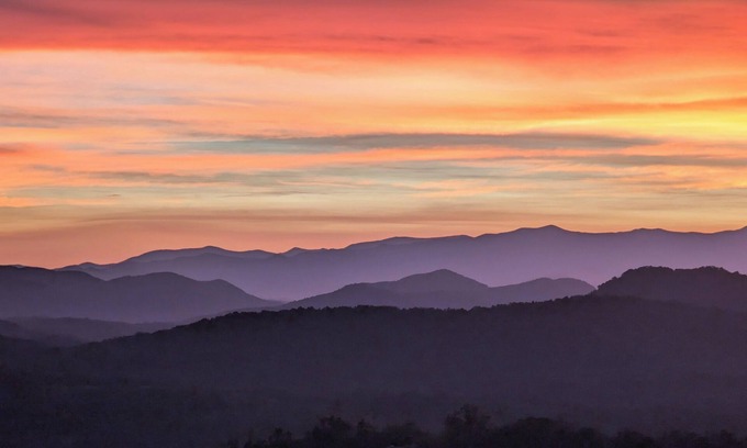 Vein Mountain House | Spectacular Panoramic Mountain Views
