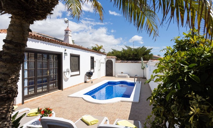 Complejo turistico Amarilla Golf Villa | SPECTACULAR SEA VIEW 3 BEDROOMED HOLIDAY HOME WITH HEATED POOL