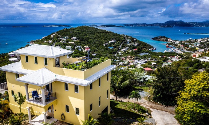 Estate Enighed Villa | Spectacular Sunsets and Ocean Views in Brand New 2 Level Villa& Rooftop Terracen