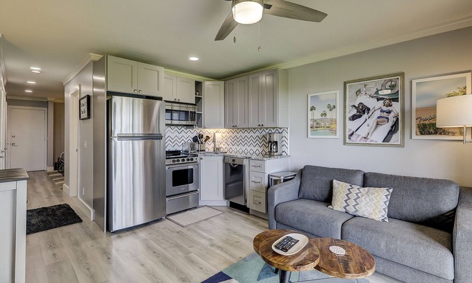 Hilton Head Island Condo | Spectacular Oceanfront Views! Steps to the Sand and Coligny