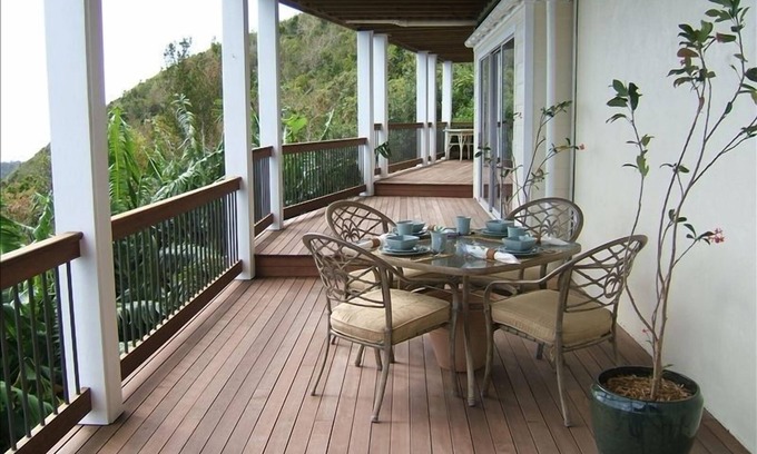 Bordeaux Mountain Apartment | Spectacular Views, Privacy, Reasonable Rates