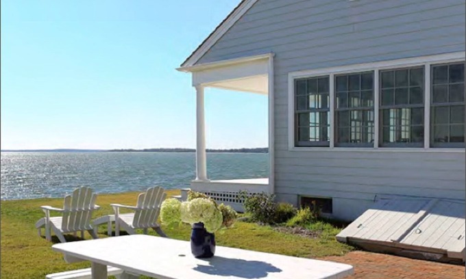 Silver Beach House | Spectacular Waterfront-Best view on island-Tastefully renovated 1929 Cape.