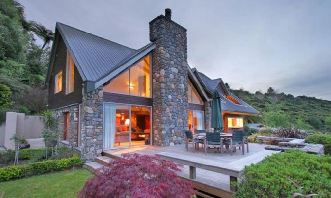 Lake Tarawera House | Spencer Lodge Lake Tarawera