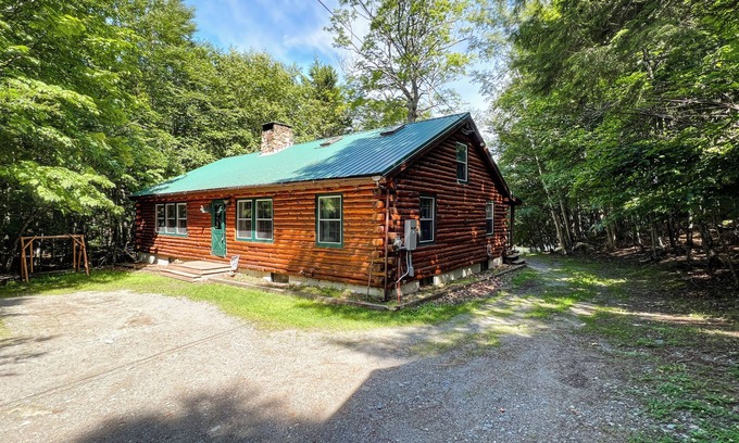 Beaver Cove House | Spencer View (Waterfront on Moosehead Lake with Mountain Views)