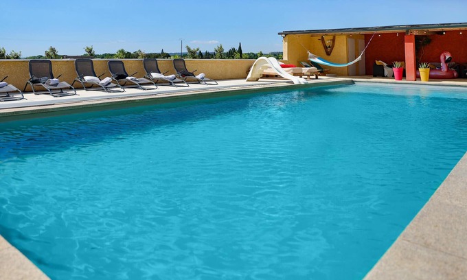 Bagnols-sur-Ceze House | Spend a relaxing vacation at this beautiful winery, ideally located in the countryside!