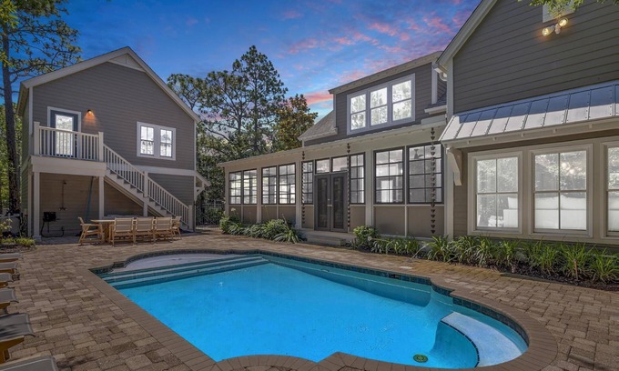 Sugarwood Beach House | Spend Fall by the Beach! In the Heart of Seagrove Beach! Private Pool! 5 Adult Bikes!