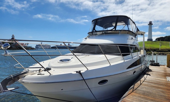 Waterfront Bed & Breakfast | Spend the Night on a Yacht!