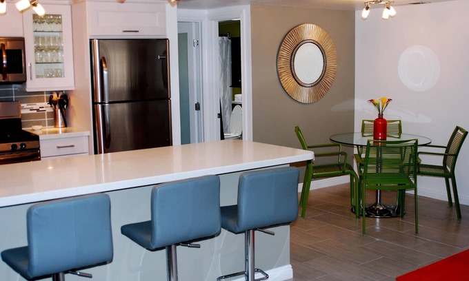 Palm Springs Condo | Spend Your Holidays in Quiet & Modern Palm Springs Condo-Individual Months Only