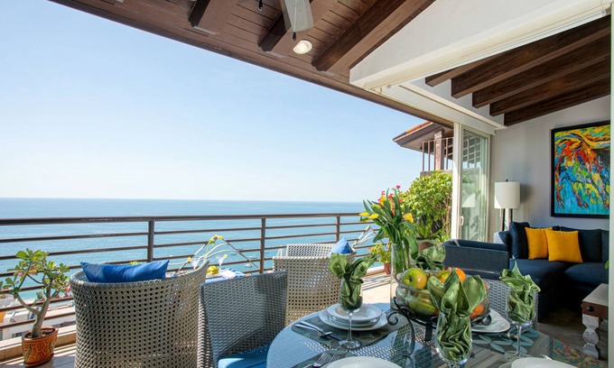 Romantic Zone Condo | SPH5 Large & Luxurious 2Bedroom Penthouse with Ocean View in the Romantic Zone