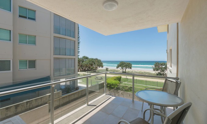 Tugun Apartment | Spindrift 6 - Absolute Beachfront - Min. 3 night stays!