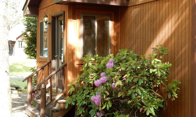Tafton House | Spinnler Point Lakefront Property