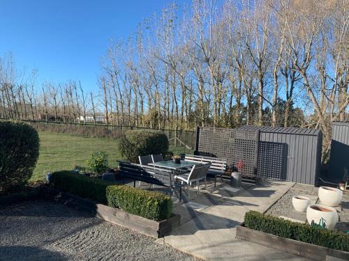 Yaldhurst Cabin | Spires Barn Lodge