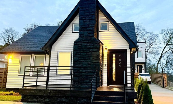 Nashville House | Spirit of Music City Bachelorettes Dream